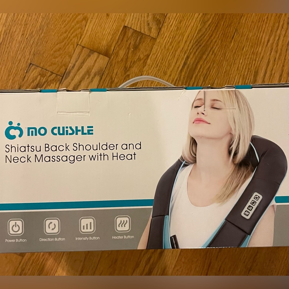 !!! NEW IN BOX - HOME and Car - Shiatsu Neck & Back Shoulder Massager with HEAT